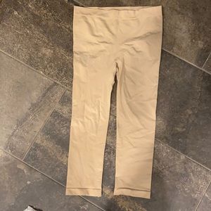 Control top undergarment great for pants!